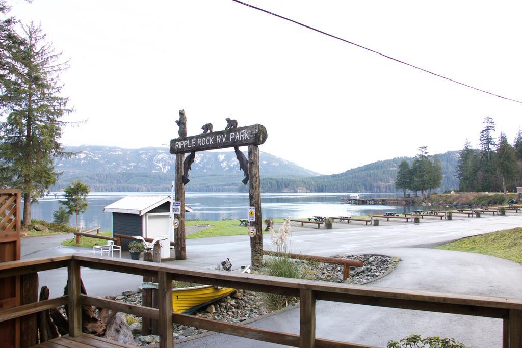 Brown'S Bay Resort Campbell River Quarto foto