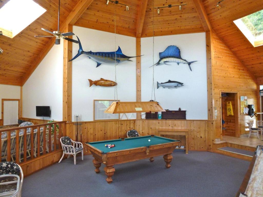 Brown'S Bay Resort Campbell River Exterior foto